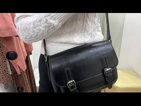 ❤️ Nyilvános maszturbáció a fiatal szuka FeralBerry egy dildóval a próbafülkében ️ Szex at hu.osagoassist.ru ❌️❤
